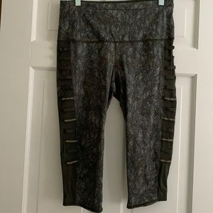 Lululemon Cropped Leggings